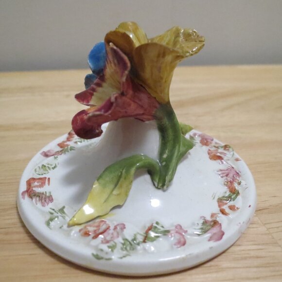 Bassano Italy Ceramic Trinket Vanity Dresser Box Lid Floral Embossed 4.75" Dia. - Picture 7 of 11